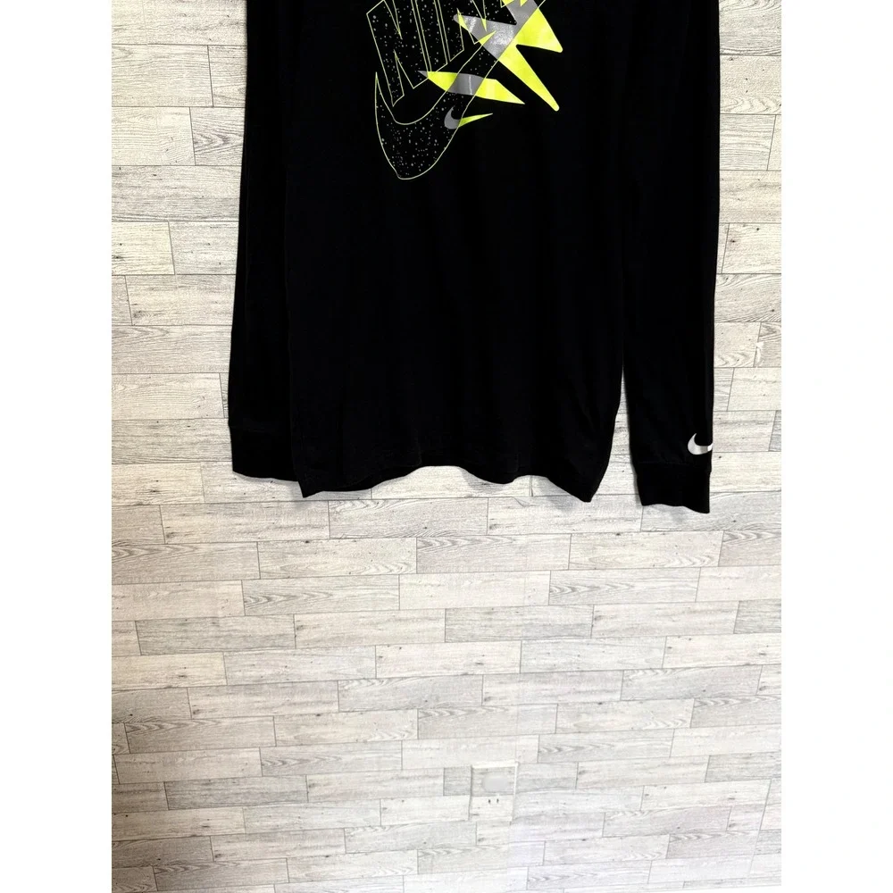 Nike 3 Brand Boys XL Black Long Sleeve Graphic Tee Lightning Bolt Neon Yellow